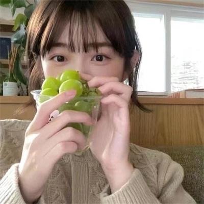 死对头破产后被我包养了